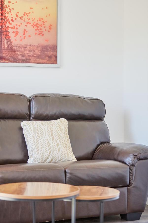 Cosy,Modern And Relaxing 3 Bedroom House With Parking Manchester Buitenkant foto