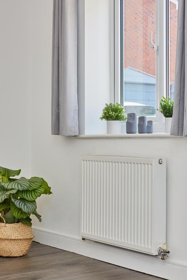 Cosy,Modern And Relaxing 3 Bedroom House With Parking Manchester Buitenkant foto