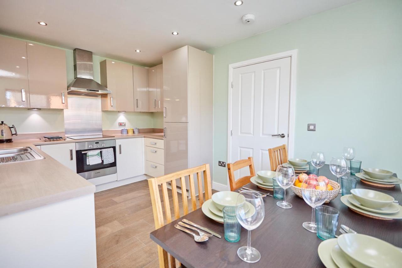 Cosy,Modern And Relaxing 3 Bedroom House With Parking Manchester Buitenkant foto
